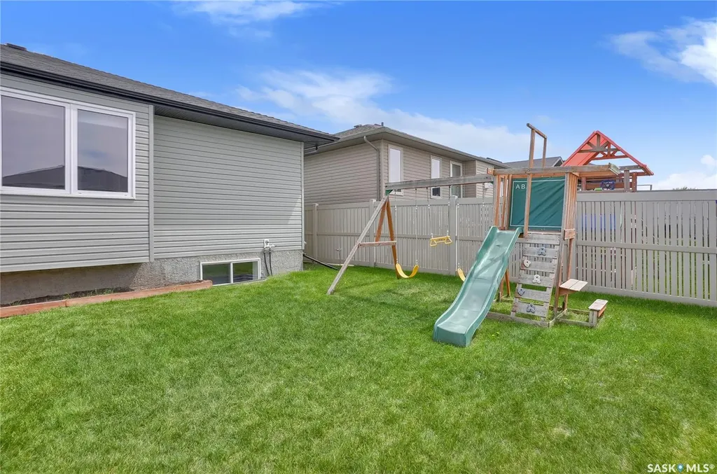 121 Everton Crescent Moose Jaw SK S6K 0A3