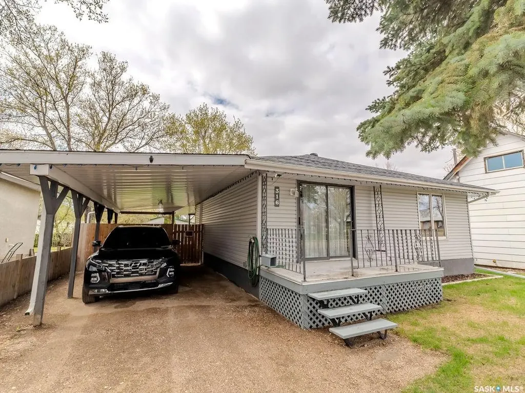 316 1st Street E Delisle SK S0L 0P0