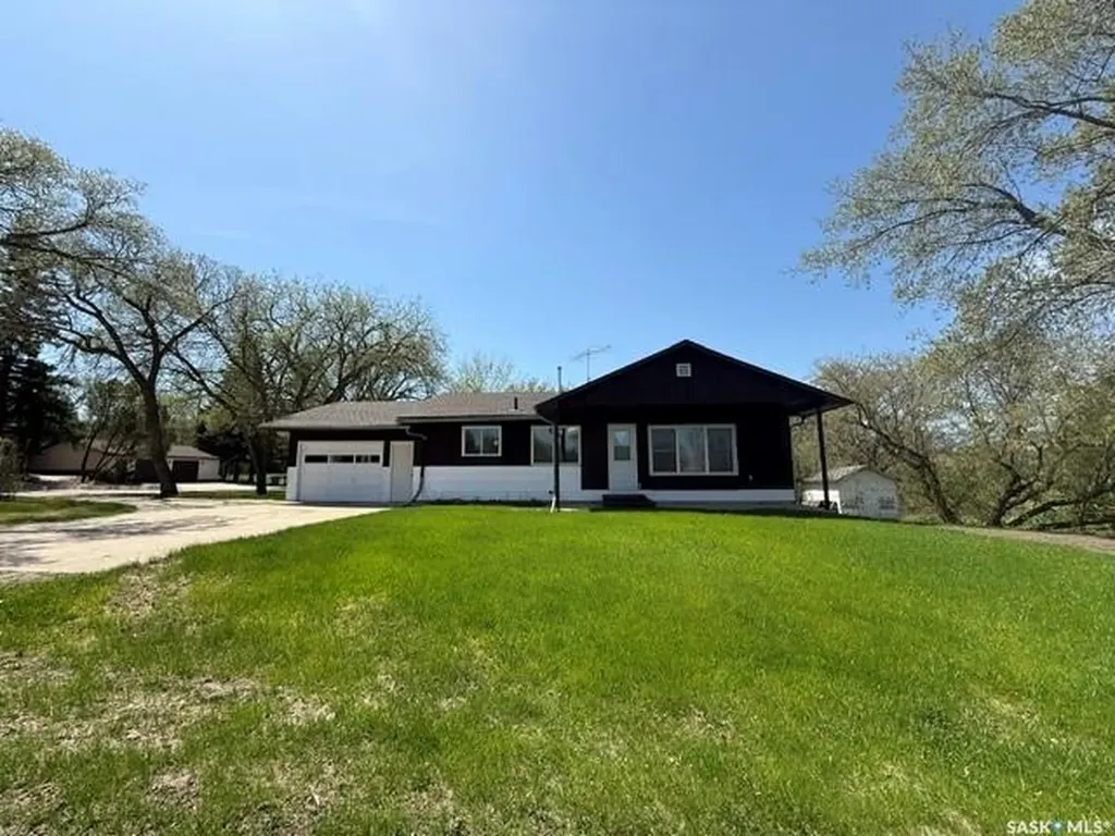161 Park Street E Kamsack SK S0A 1S0