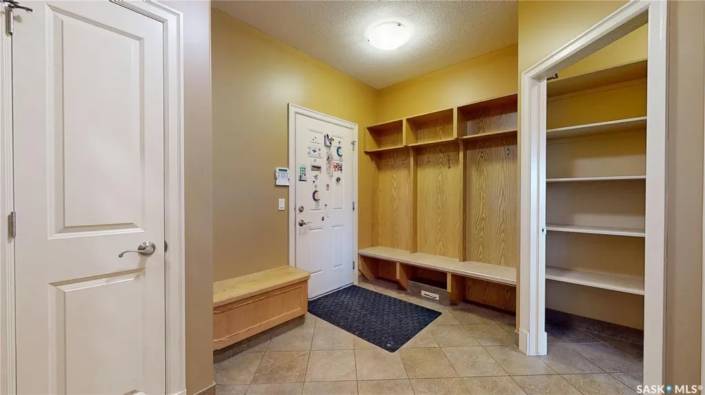 1538 Lakeridge Drive Regina SK S4X 4L5