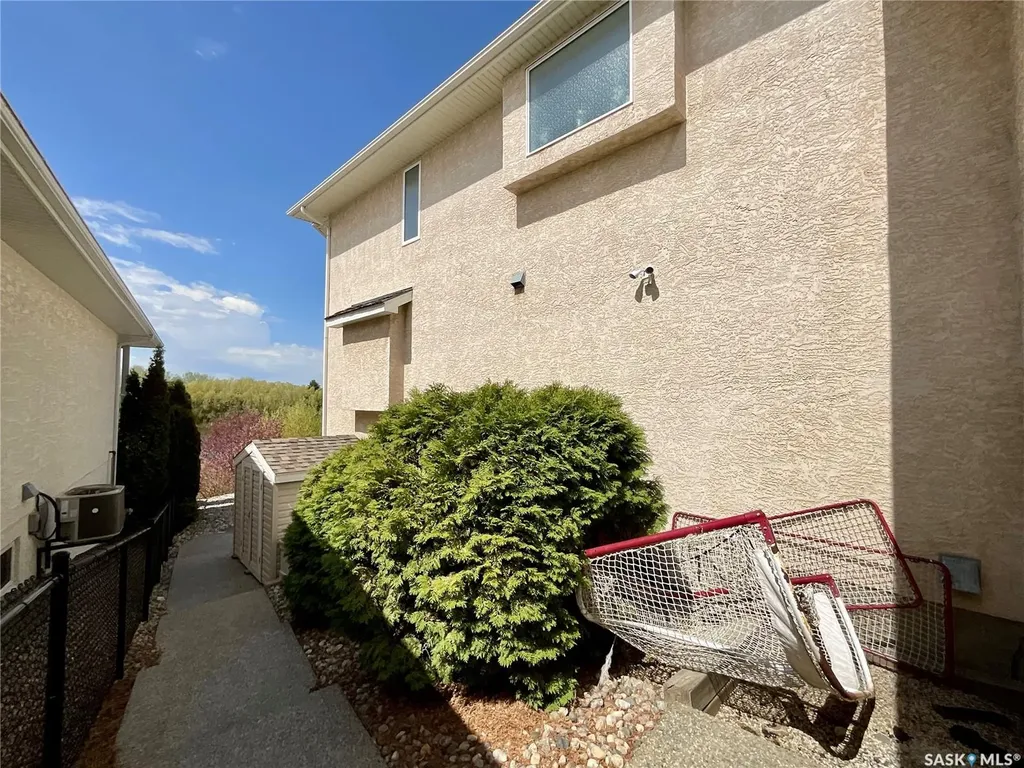 1538 Lakeridge Drive Regina SK S4X 4L5