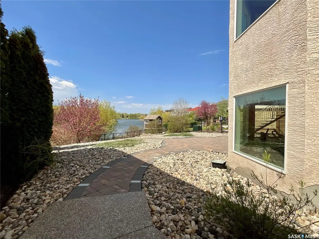 1538 Lakeridge Drive Regina SK S4X 4L5