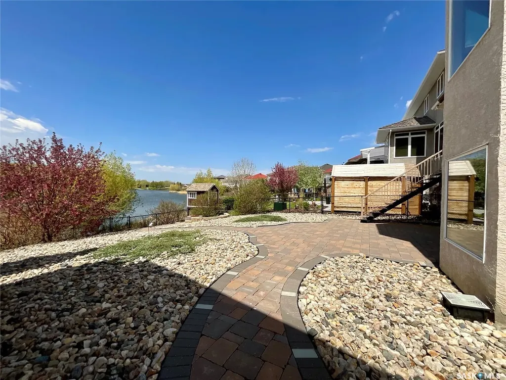 1538 Lakeridge Drive Regina SK S4X 4L5