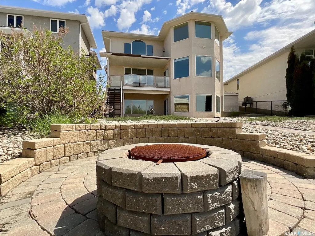 1538 Lakeridge Drive Regina SK S4X 4L5