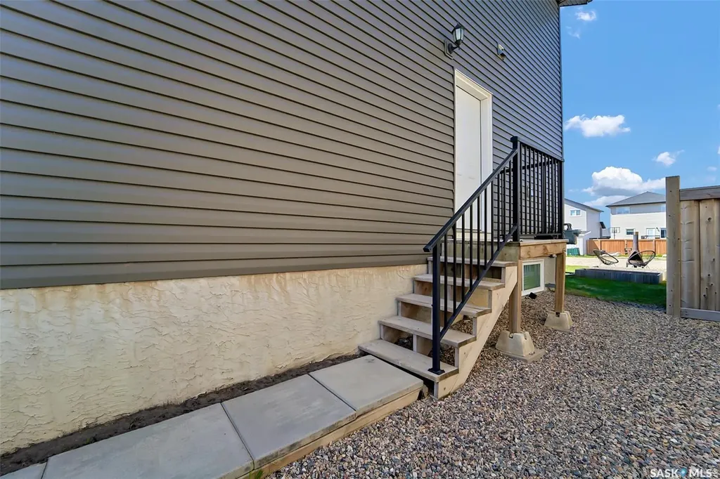 212 Martens Lane Warman SK S0K 4S3