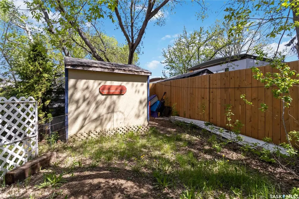 219 Grant Street Saskatoon SK S7N 2A5