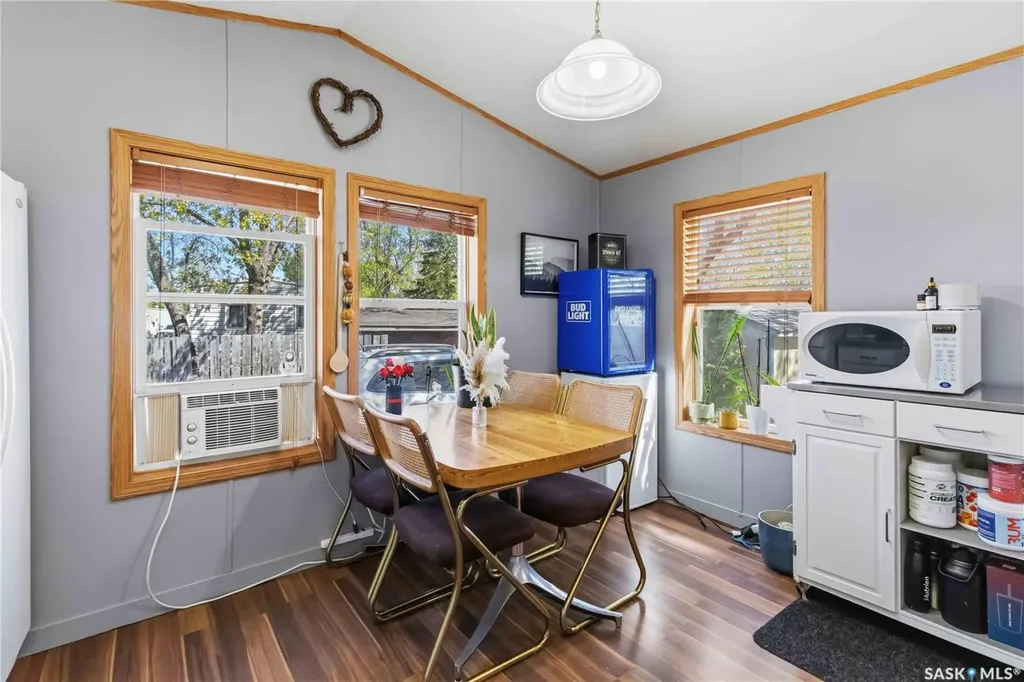 219 Grant Street Saskatoon SK S7N 2A5