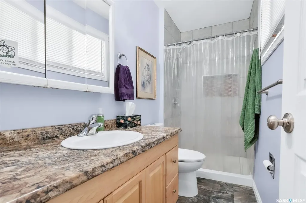 215 Neatby Crescent Saskatoon SK S7M 4W9