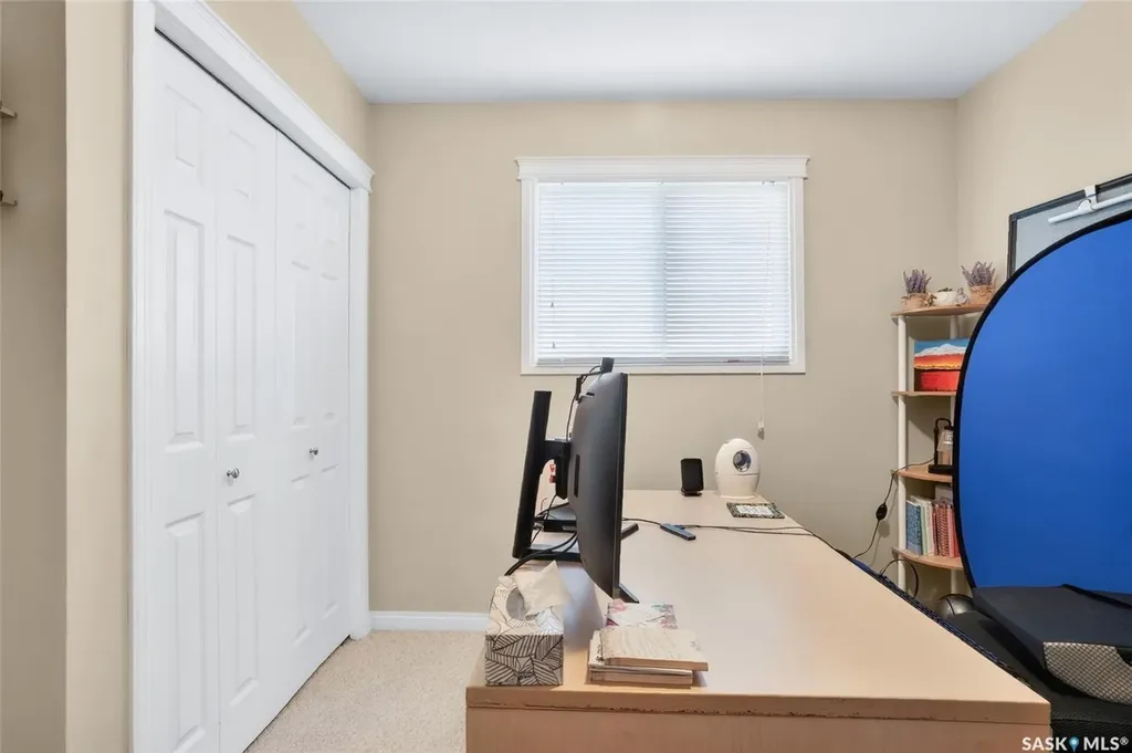 215 Neatby Crescent Saskatoon SK S7M 4W9