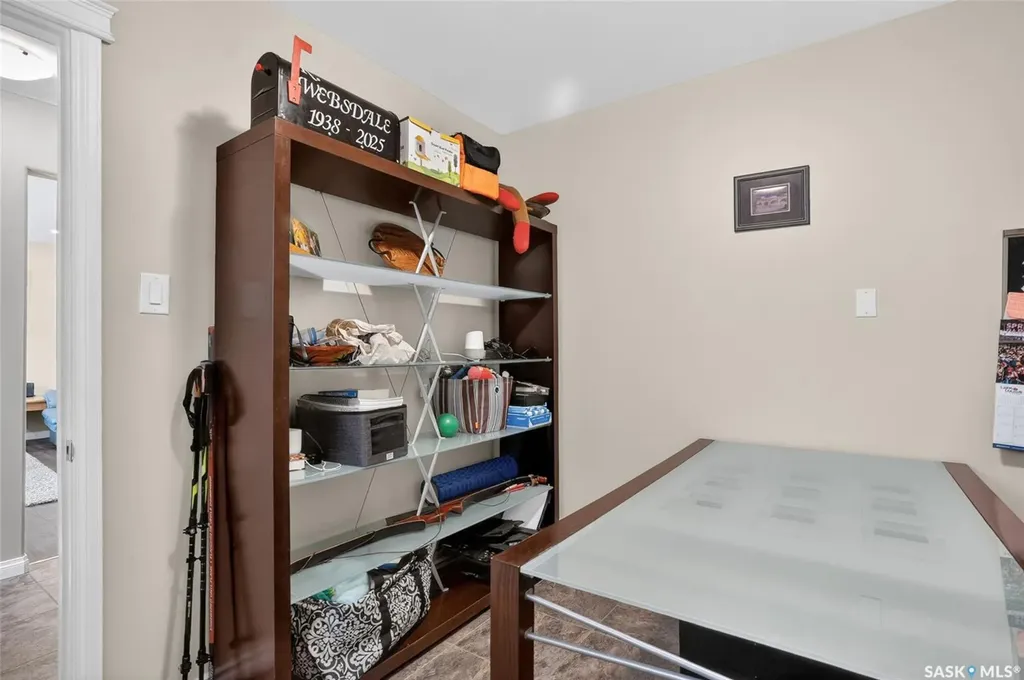 215 Neatby Crescent Saskatoon SK S7M 4W9