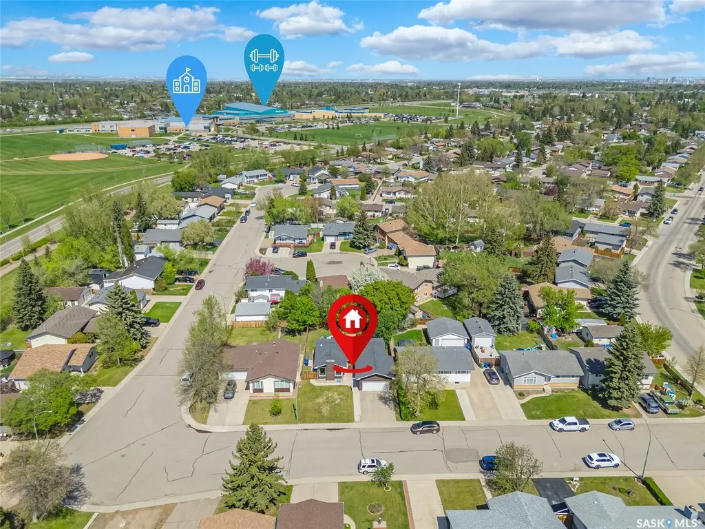 215 Neatby Crescent Saskatoon SK S7M 4W9
