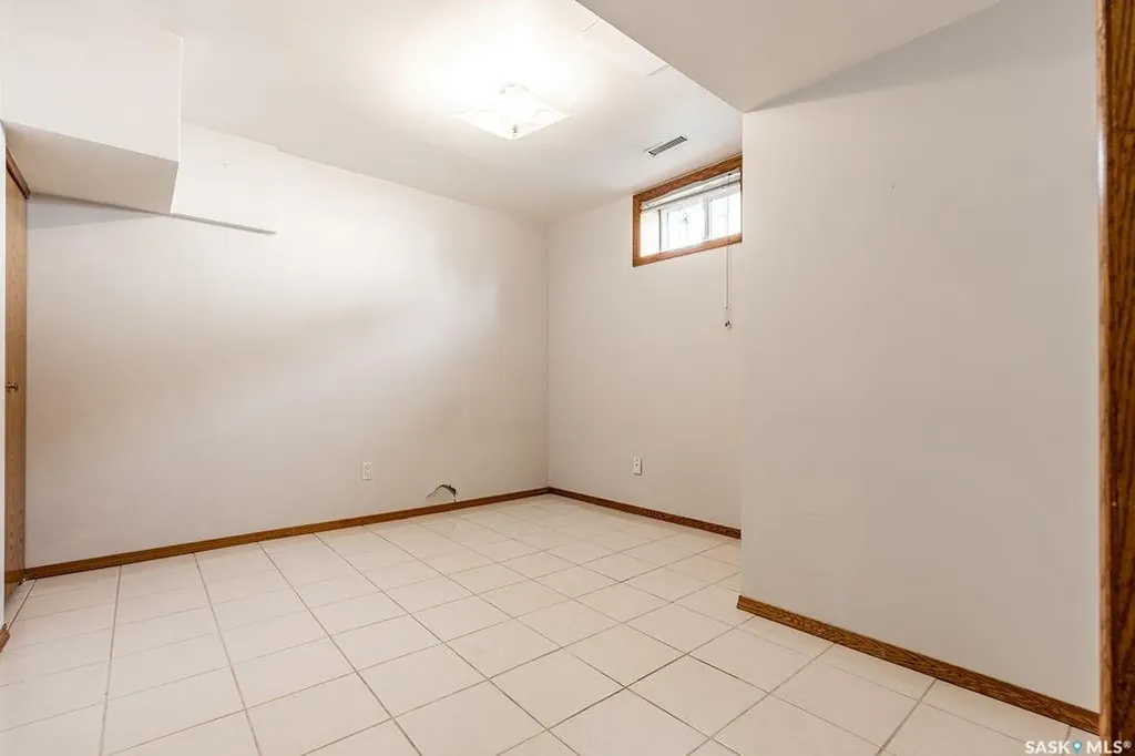 901 1st Street E Saskatoon SK S7H 1T2