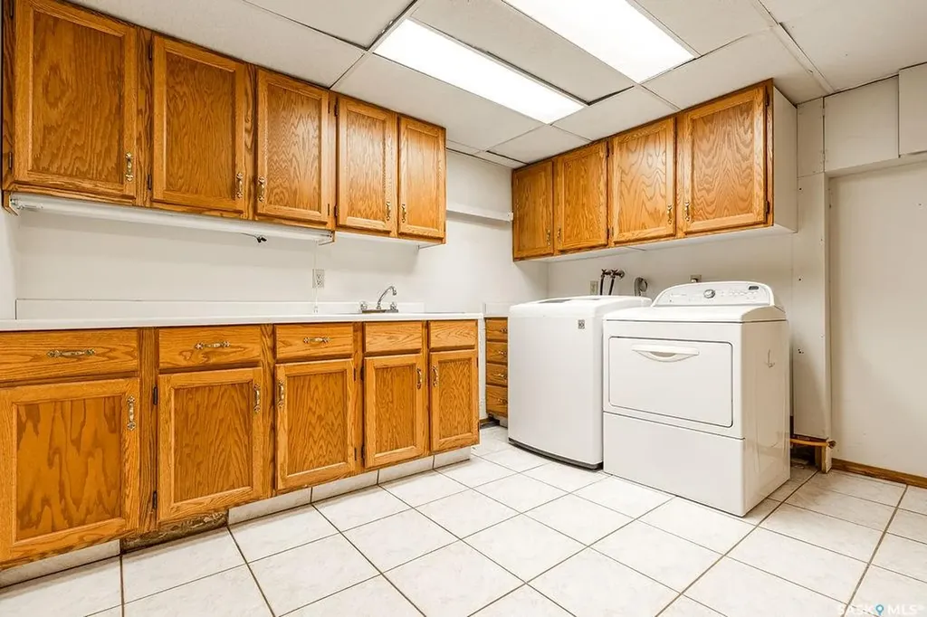 901 1st Street E Saskatoon SK S7H 1T2