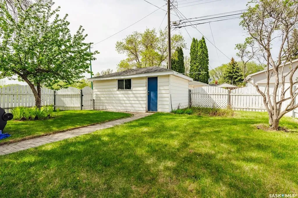901 1st Street E Saskatoon SK S7H 1T2