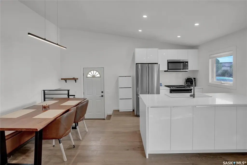 1114 Bayda Crescent Regina SK S4N 6Y6