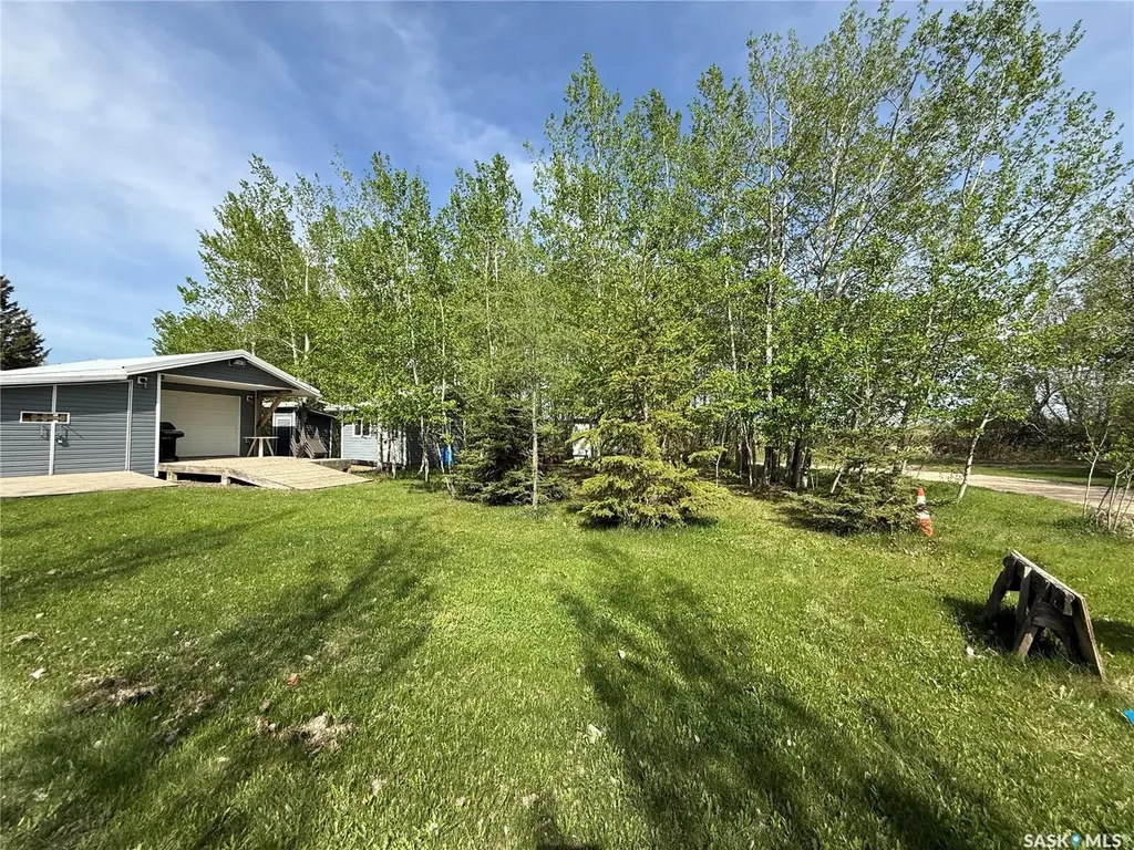 119 Zimmer Crescent Three Lakes Rm No. 400 SK S0K 2J0