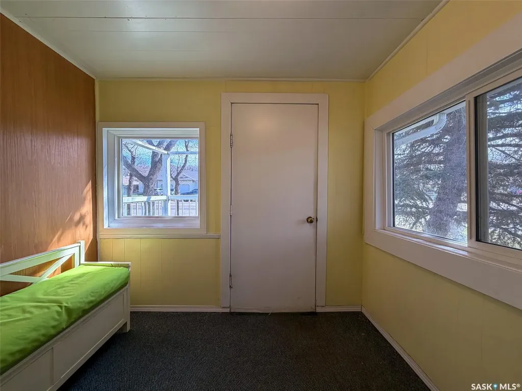 505 Centre Street Shaunavon SK S0N 2M0