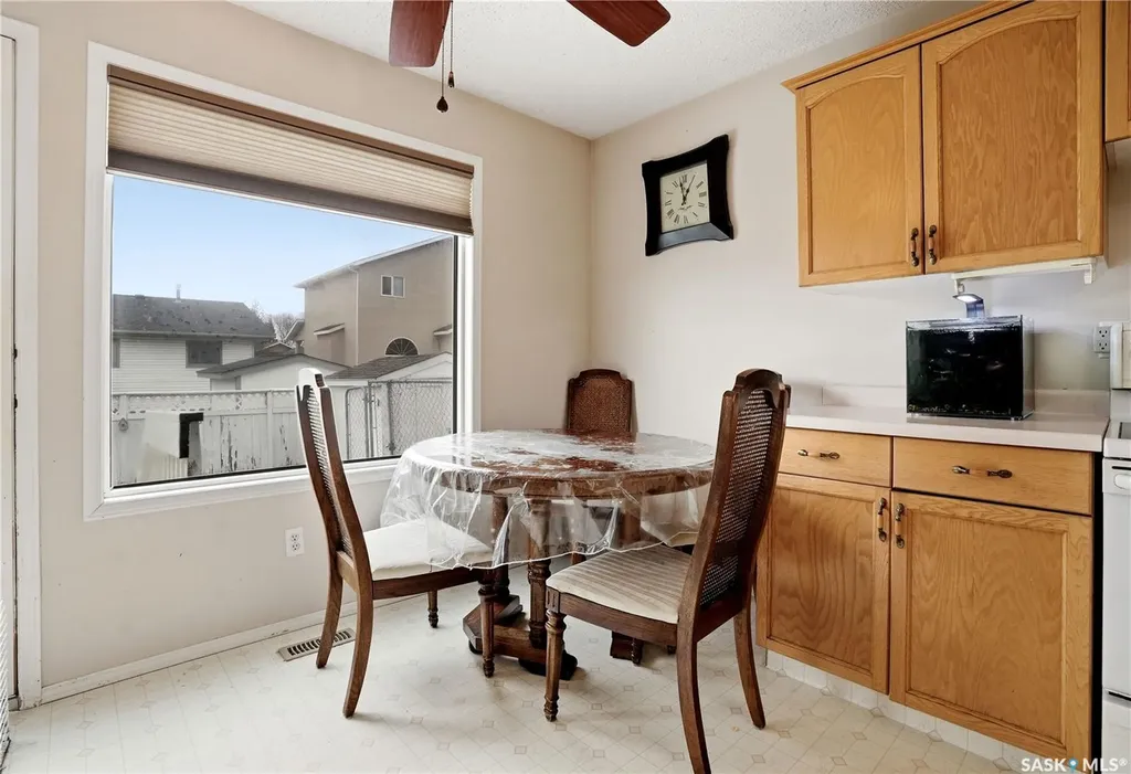 1204 Boehm Bay N Regina SK S4X 4M2