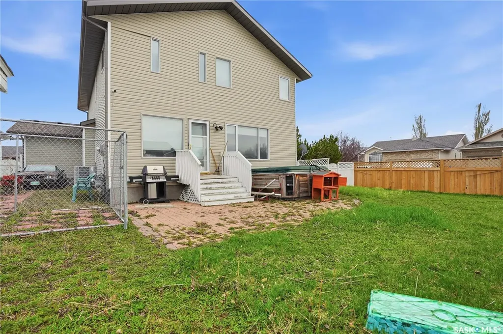 1204 Boehm Bay N Regina SK S4X 4M2