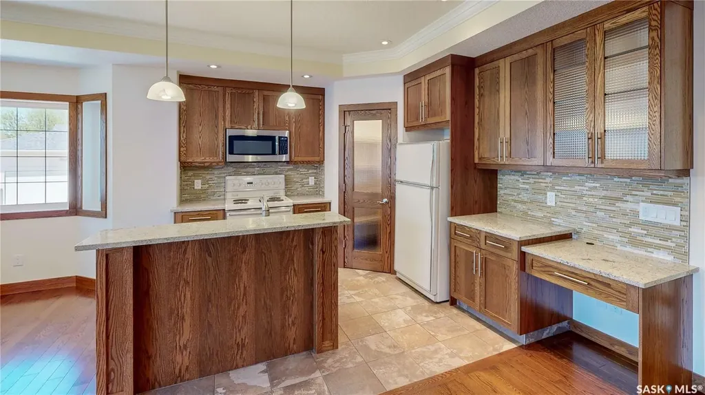 8018 Fairways West Drive Regina SK S4Y 0A5