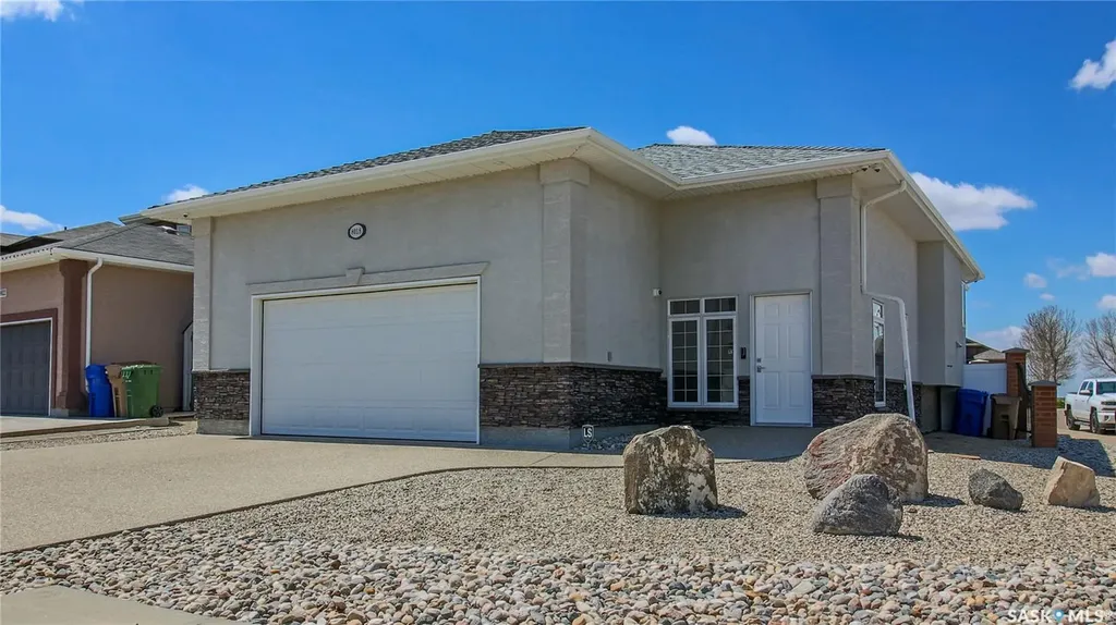 8018 Fairways West Drive Regina SK S4Y 0A5