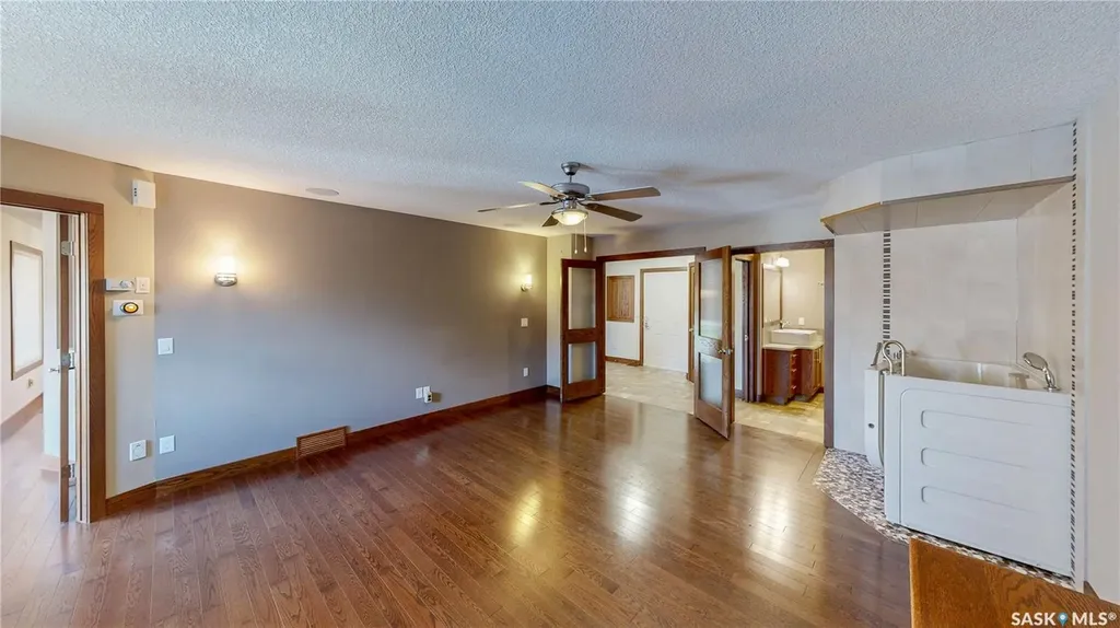 8018 Fairways West Drive Regina SK S4Y 0A5