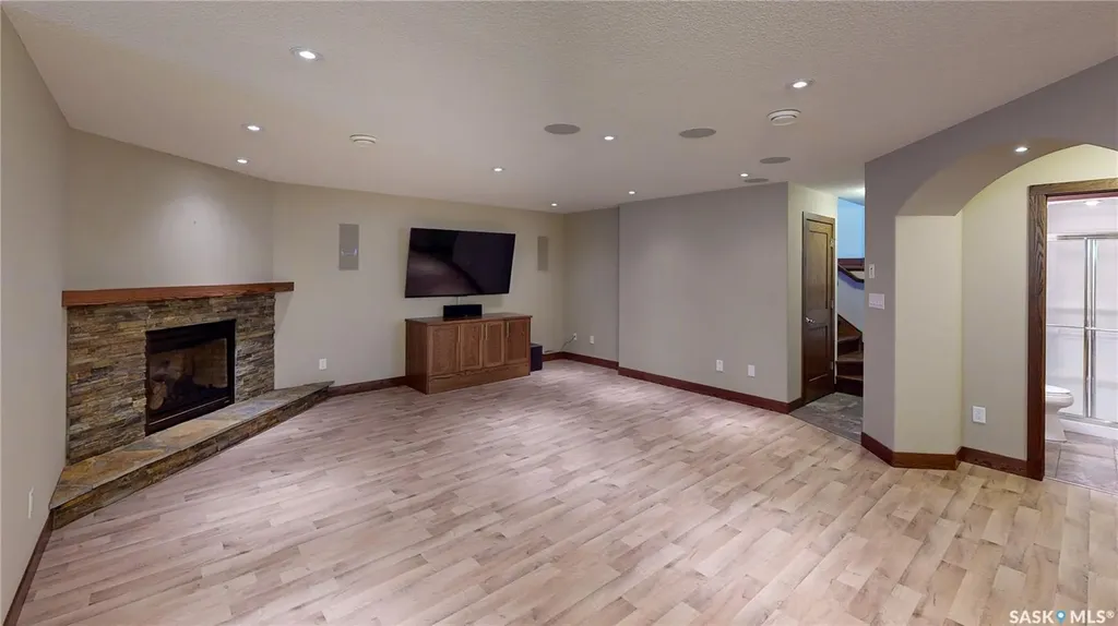 8018 Fairways West Drive Regina SK S4Y 0A5
