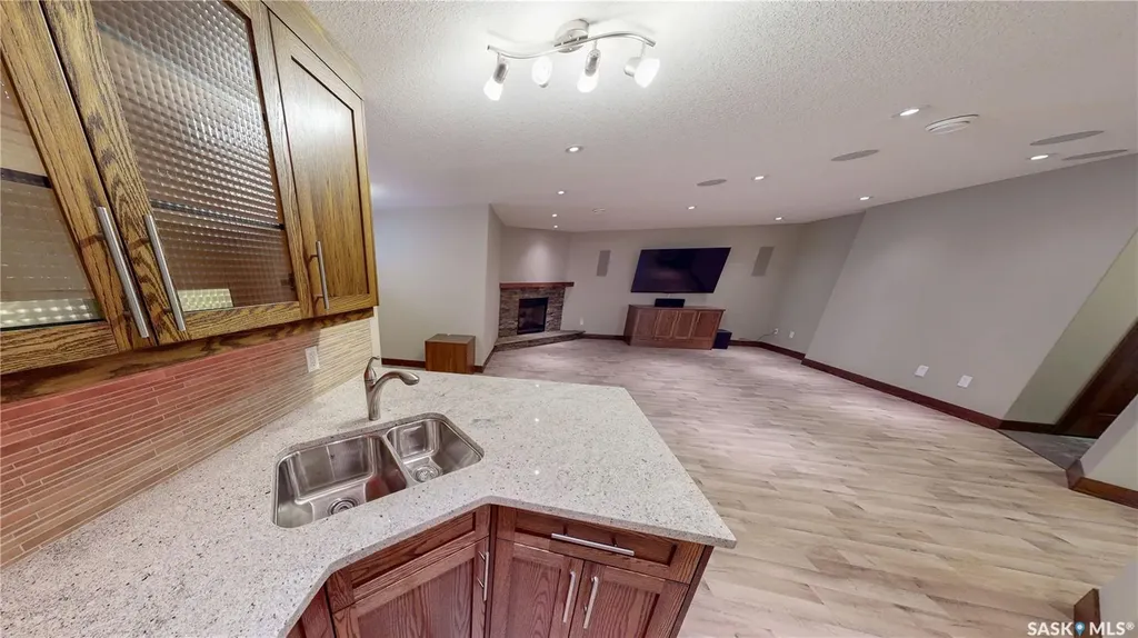 8018 Fairways West Drive Regina SK S4Y 0A5