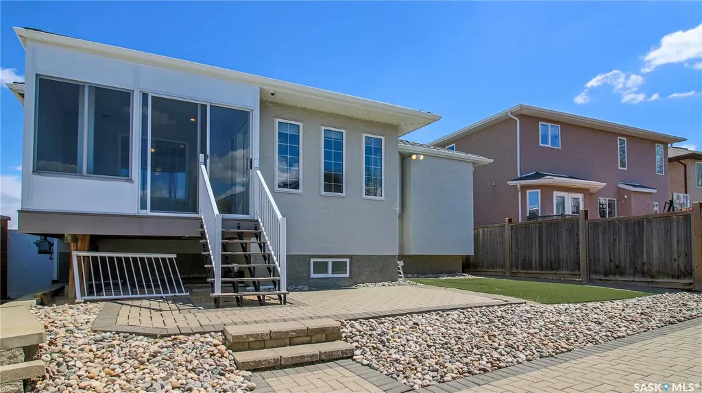 8018 Fairways West Drive Regina SK S4Y 0A5