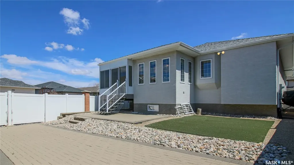 8018 Fairways West Drive Regina SK S4Y 0A5