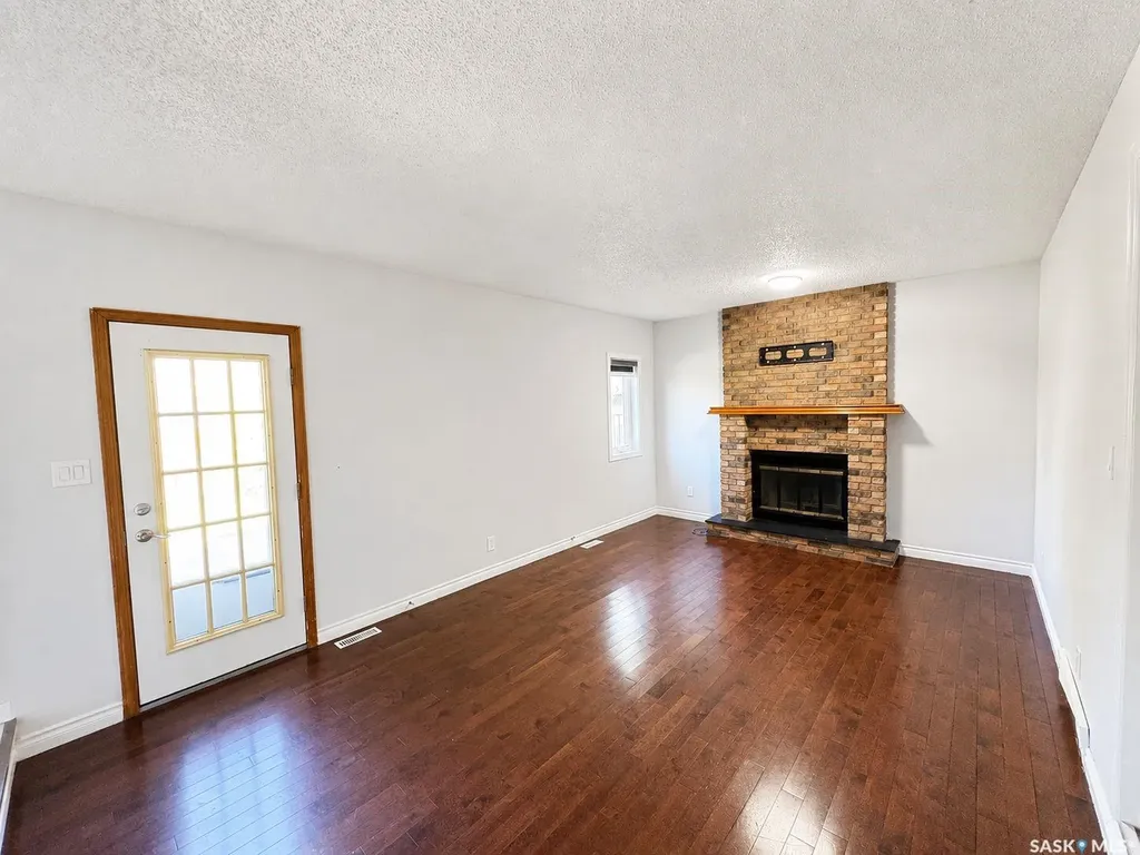458 Wakaw Court Saskatoon SK S7J 4H4