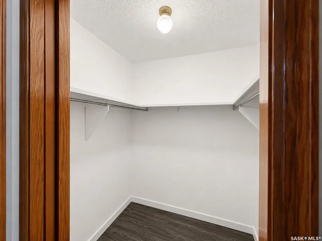 458 Wakaw Court Saskatoon SK S7J 4H4