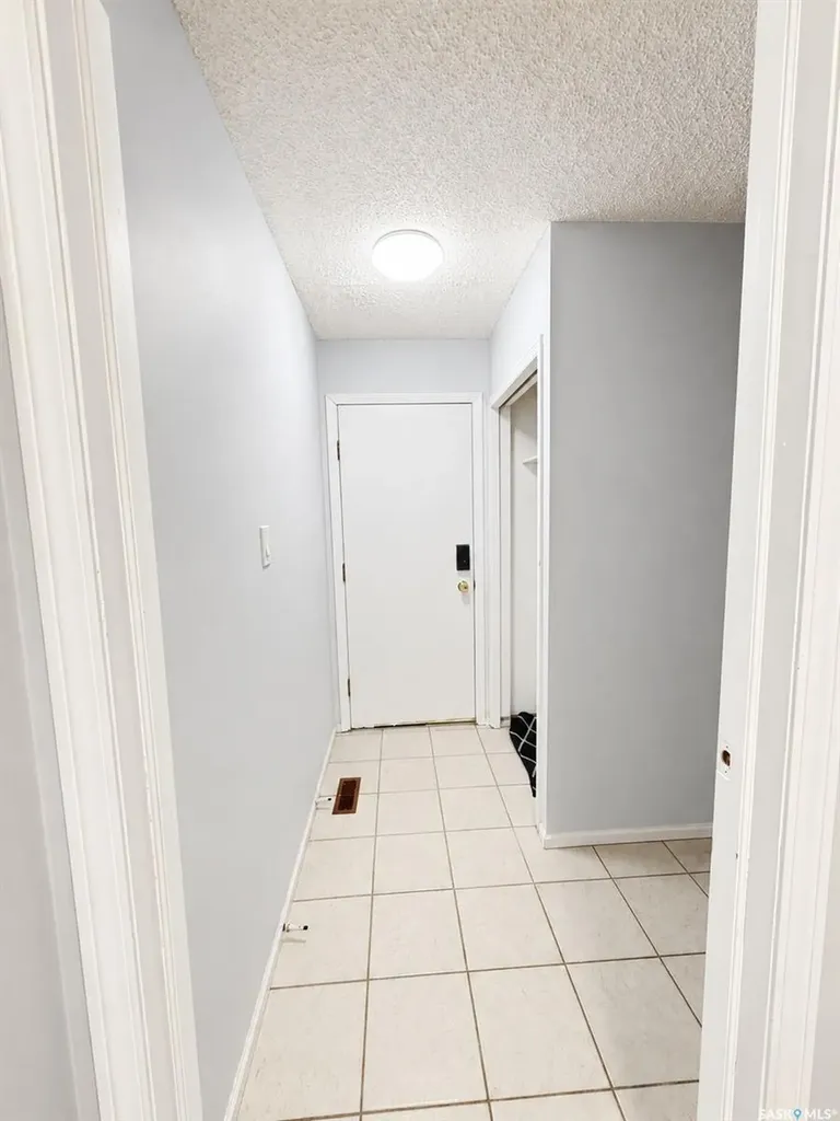 458 Wakaw Court Saskatoon SK S7J 4H4