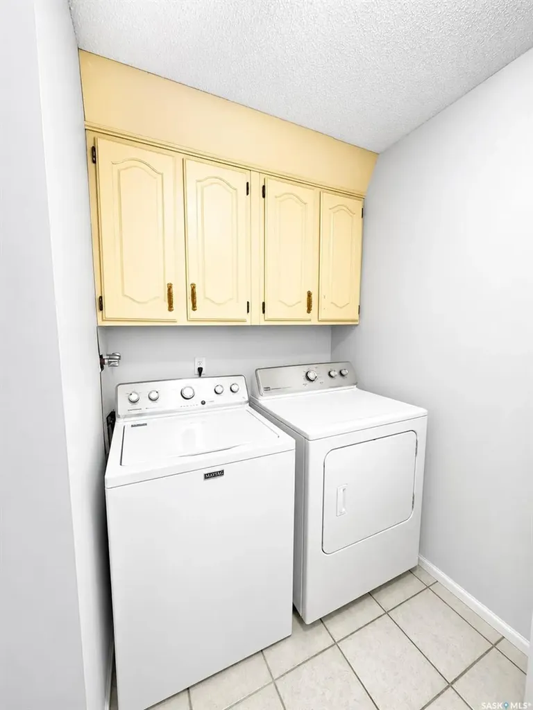 458 Wakaw Court Saskatoon SK S7J 4H4