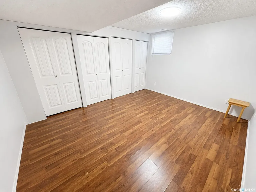 458 Wakaw Court Saskatoon SK S7J 4H4