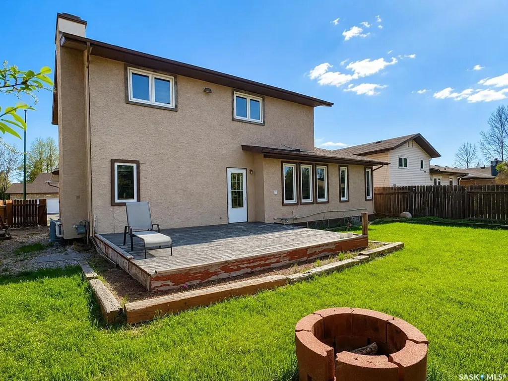 458 Wakaw Court Saskatoon SK S7J 4H4