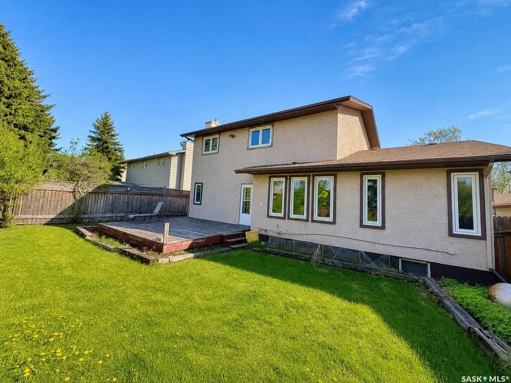 458 Wakaw Court Saskatoon SK S7J 4H4