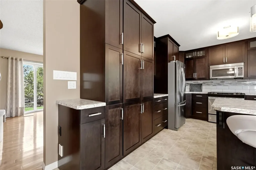 27 Cowie Road Regina SK S4S 6S2