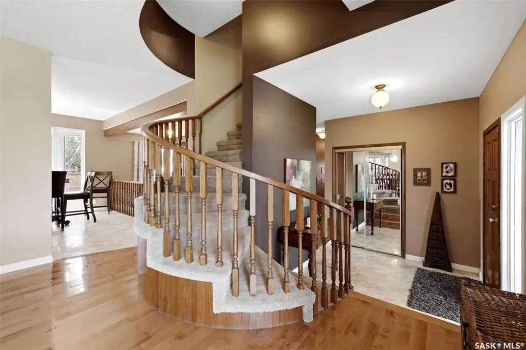 27 Cowie Road Regina SK S4S 6S2
