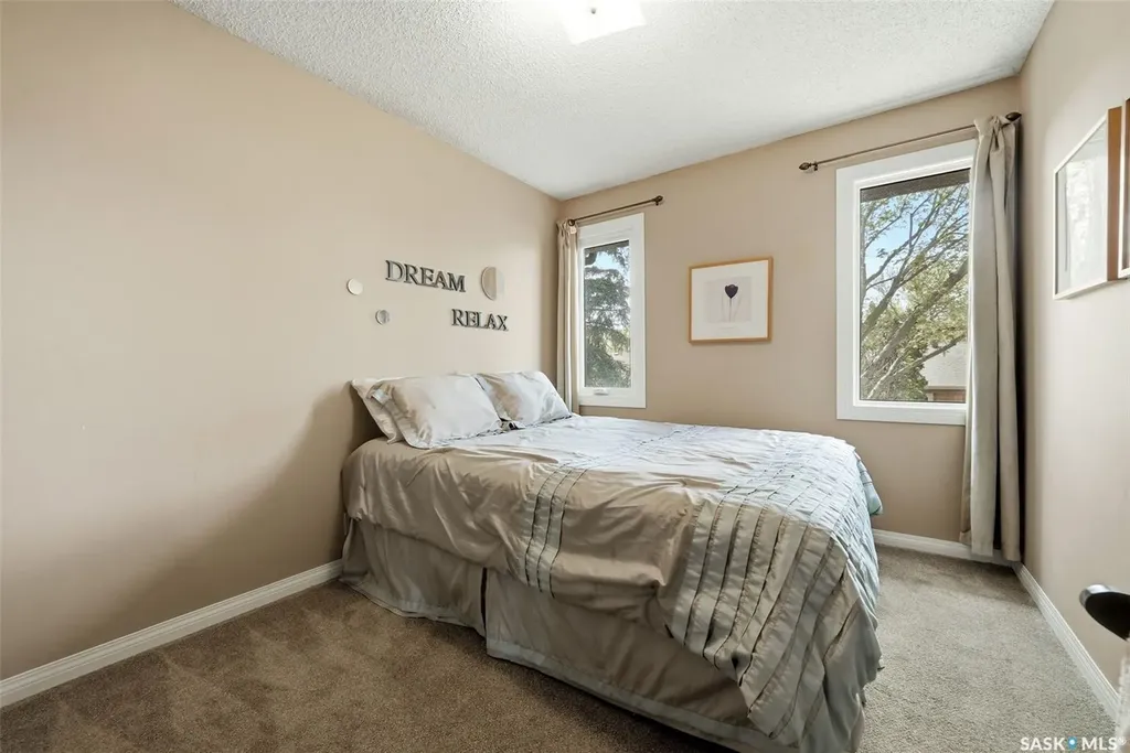 27 Cowie Road Regina SK S4S 6S2