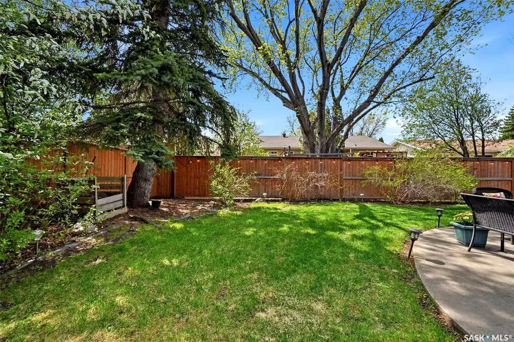 27 Cowie Road Regina SK S4S 6S2