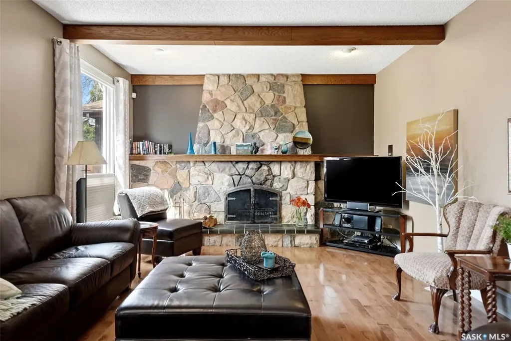 27 Cowie Road Regina SK S4S 6S2