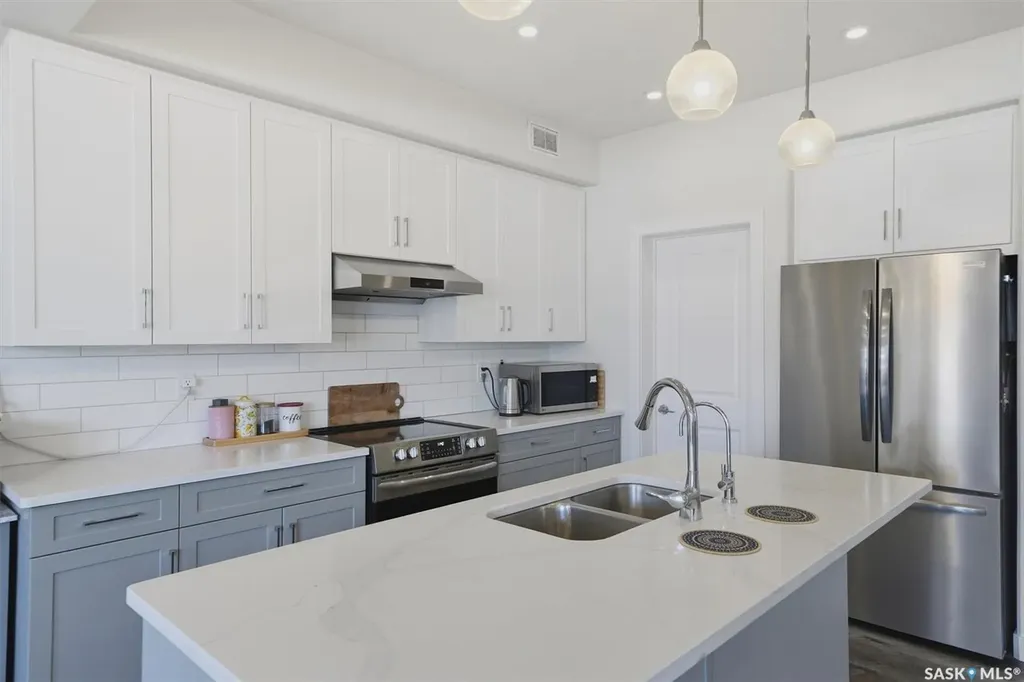 259 Skopik Crescent Saskatoon SK S7V 0N4