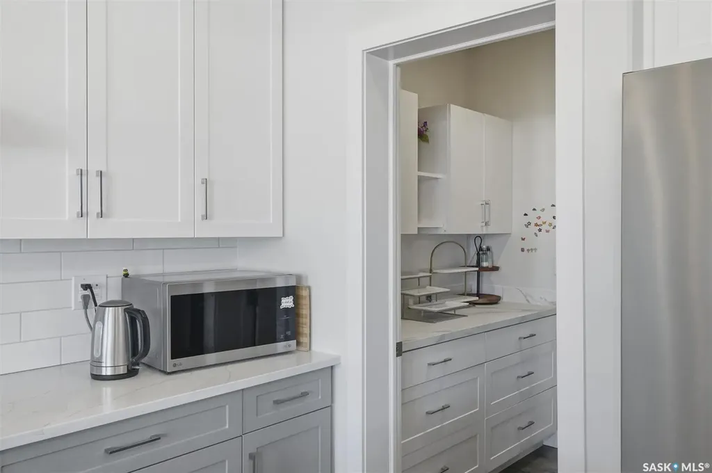 259 Skopik Crescent Saskatoon SK S7V 0N4