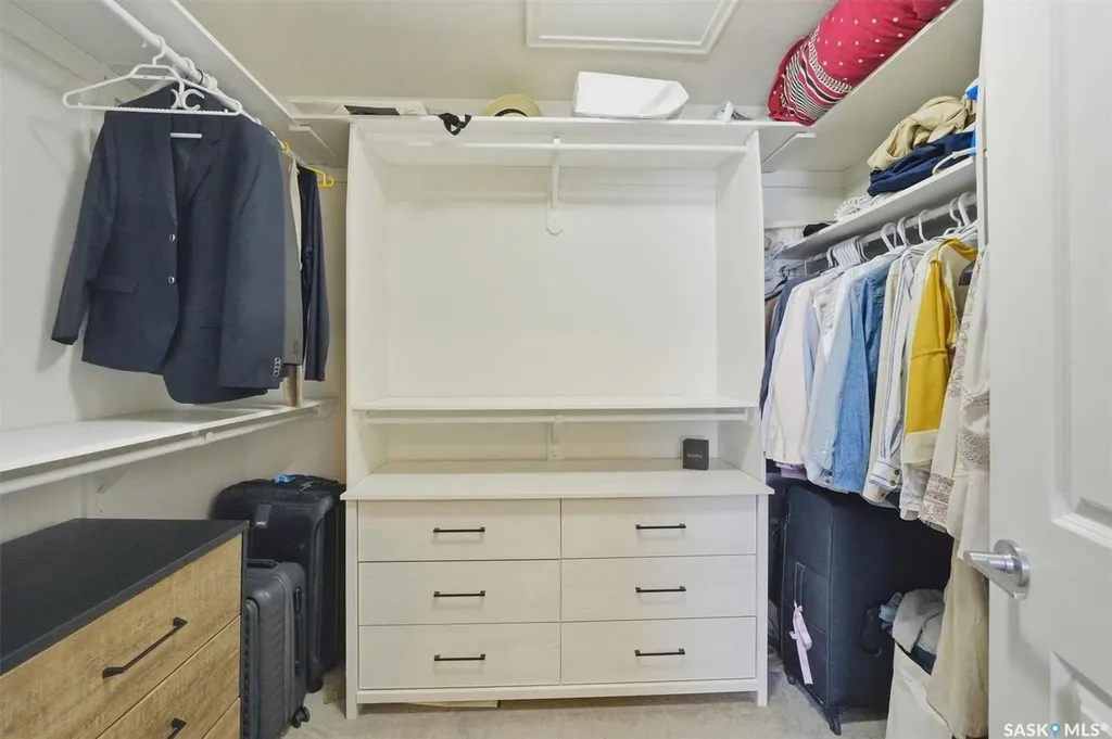 259 Skopik Crescent Saskatoon SK S7V 0N4