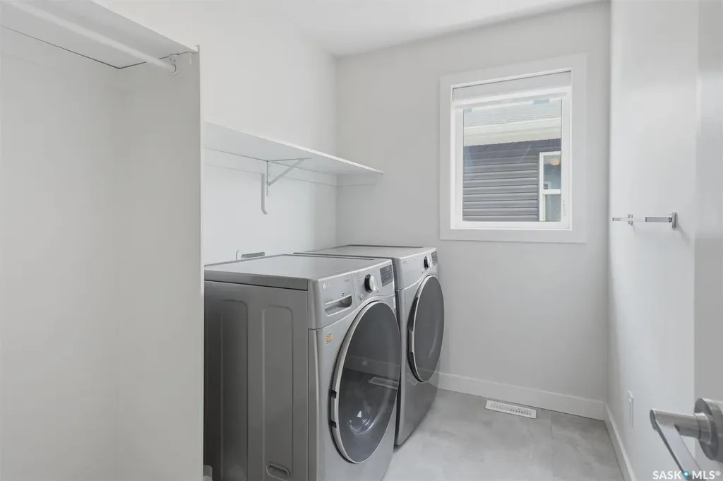 259 Skopik Crescent Saskatoon SK S7V 0N4