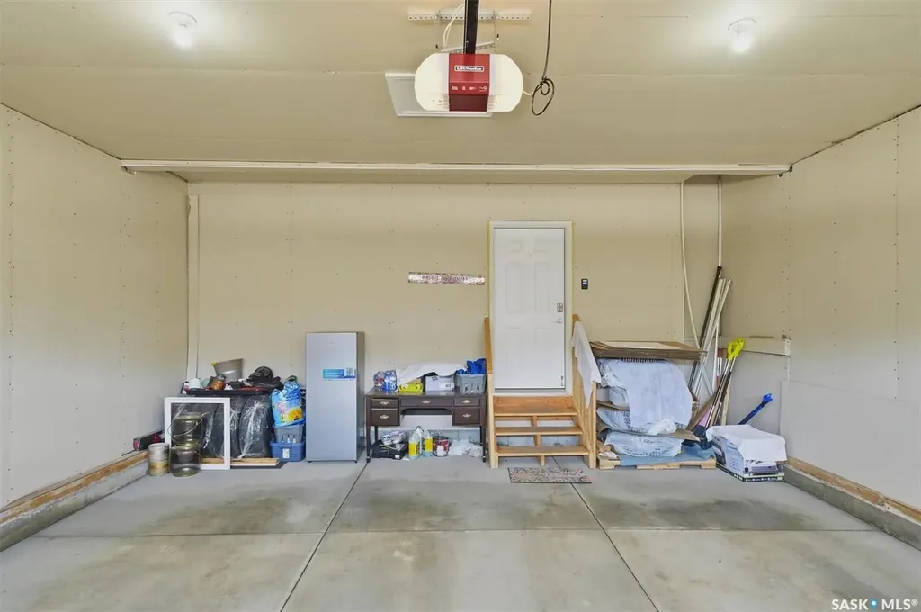 259 Skopik Crescent Saskatoon SK S7V 0N4