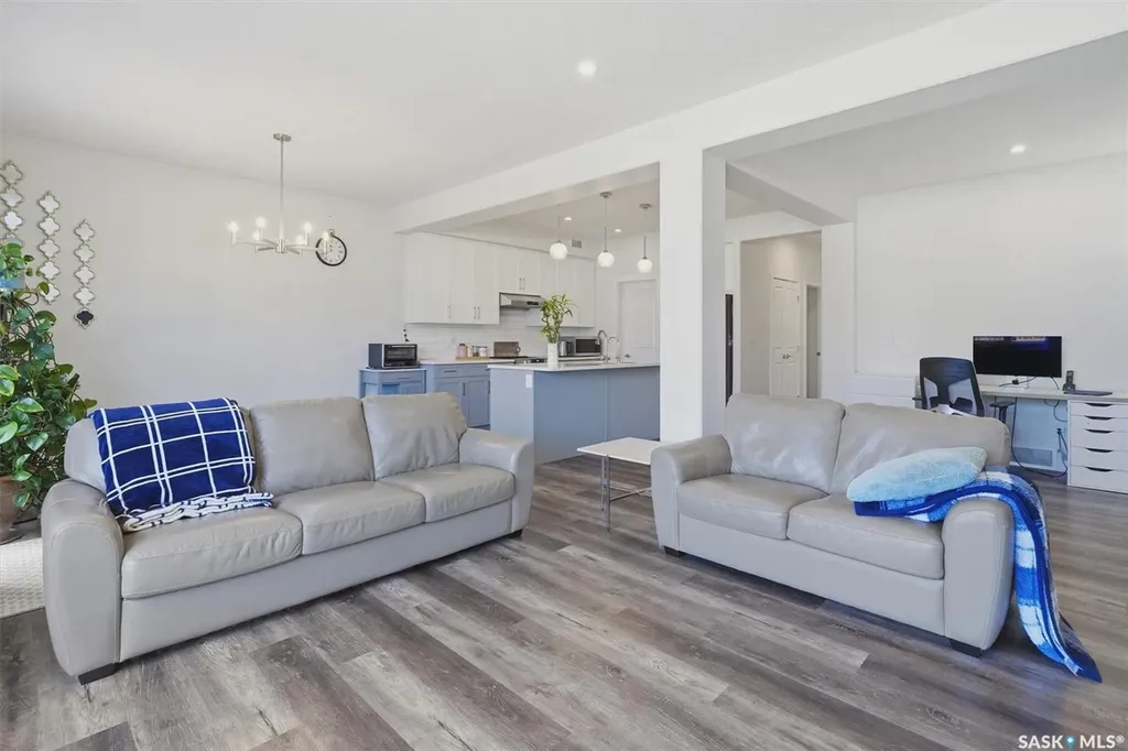 259 Skopik Crescent Saskatoon SK S7V 0N4