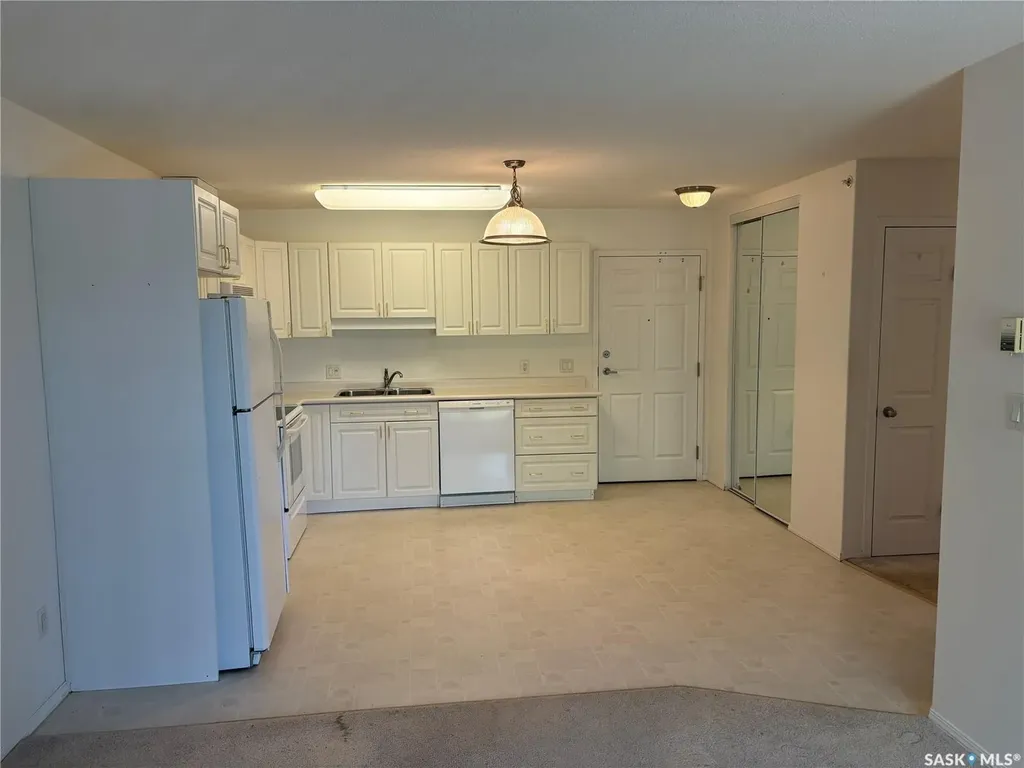 1601 1st Street Estevan SK S4A 2X4
