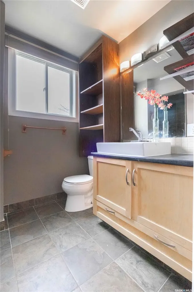 1077 Broder Street Regina SK S4N 3P8